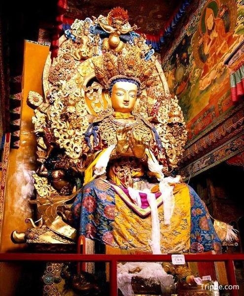 弥勒佛殿