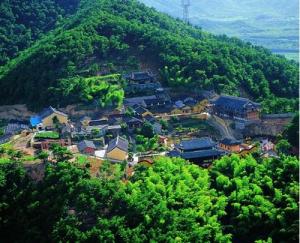 卧龙山景区