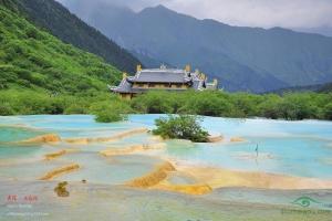 黄龙古寺图片