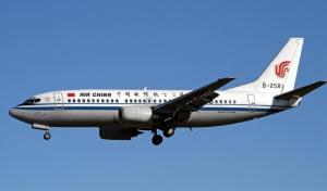 中国国际航空公司的737-300型