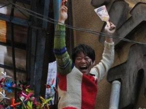 有泪不轻弹