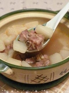 萝卜排骨汤