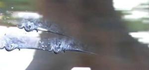 针身镂刻花纹
