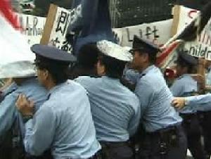 一水会活动遭抵制