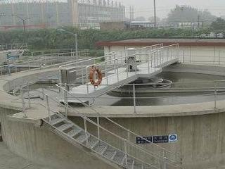 辐流式沉淀池
