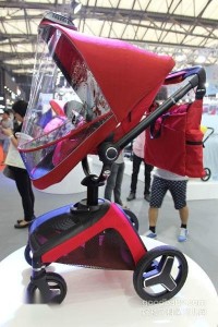 防雾霾婴儿车