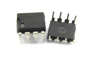 LM393