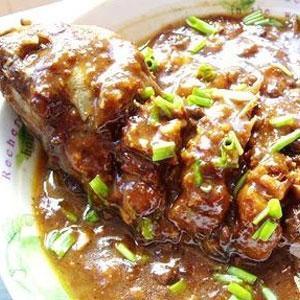 泡豇豆煸鲫鱼图片