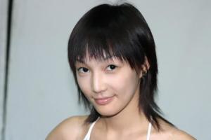周弘 _ 百科