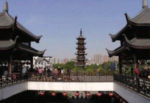 龙华塔