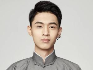 秦霄贤