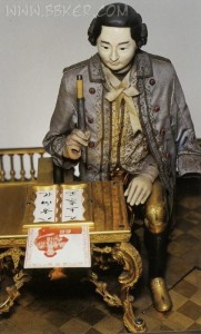 清铜镀金写字人钟，钟表馆陈列