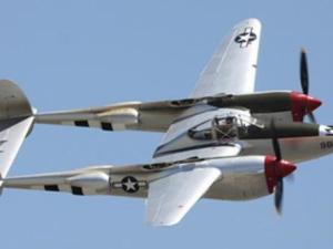 P-38闪电式战斗机