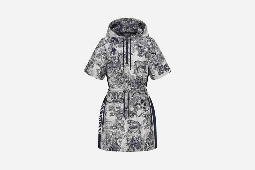 牌子衣服短款 0