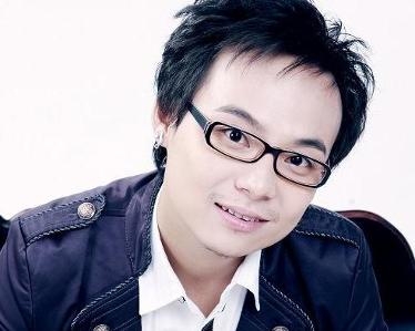 《我的心谁能明白》是华语歌手何建清专辑《难道我爱的人在火星》里的