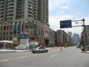 江南中街道风貌图