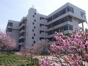 漯河职业技术学院图书馆