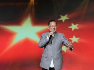 张明敏
