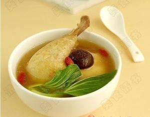 香菇炖鸡汤