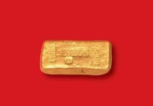 十足赤金