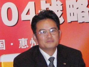 万明坚