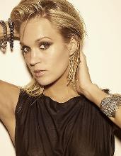 凯莉·安德伍德写真