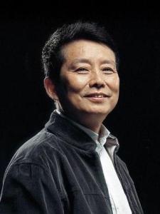 黄建新