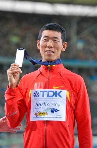 出生于中国内蒙古乌兰察布市丰镇市,中国田径运动员,主攻20公里竞走