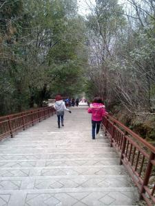 黄山头山顶游客