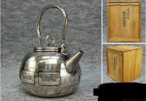 现代金属工艺品