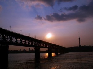 大桥日落时分
