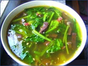 惊蛰养生食物鸭血菠菜汤