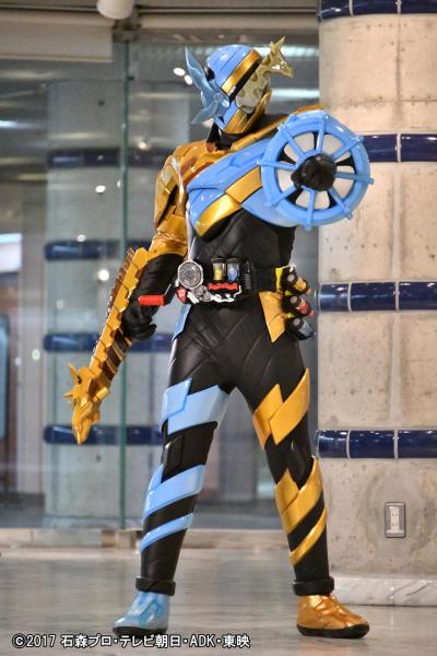 假面骑士Build 长颈鹿旋风形态
