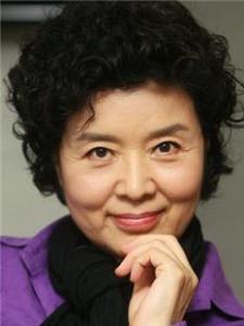 尹美罗
