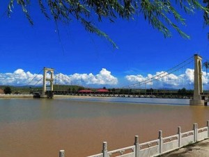 飲馬河,松花江上游支流,在吉林省中部,發源於磐石市驛馬鄉呼蘭嶺,流經