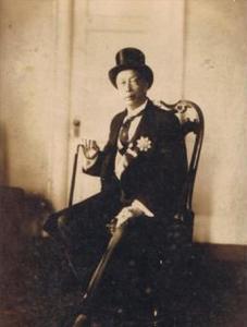 张弼士