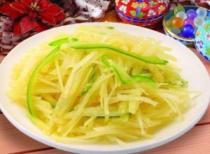 炒土豆青椒丝