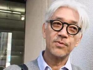 坂本龙一