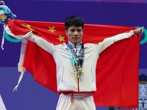 李发斌