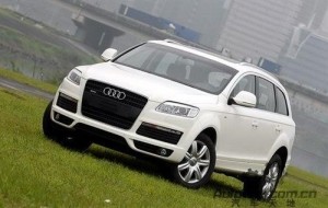 奥迪Q7 V12
