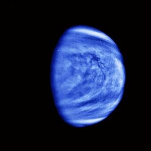 木星探测器伽利略号1990年飞掠金星时摄