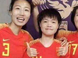 李晴潼