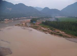 西乡县泾洋河三里河段河谷地貌