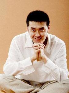 任柯诺