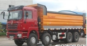 陕汽轻量化德龙F3000 8×4自卸车