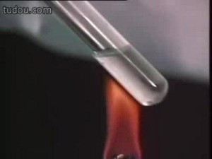 银镜反应不能用火焰直接加热