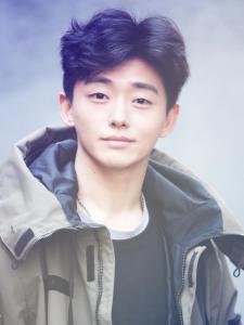李德龙