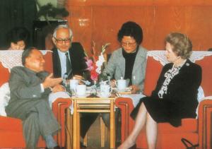 邓小平与撒切尔夫人两次会面