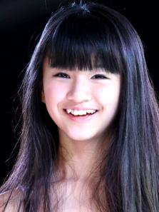 小彩旗演出照