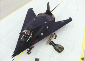 F-117A“夜鹰”隐身战斗机